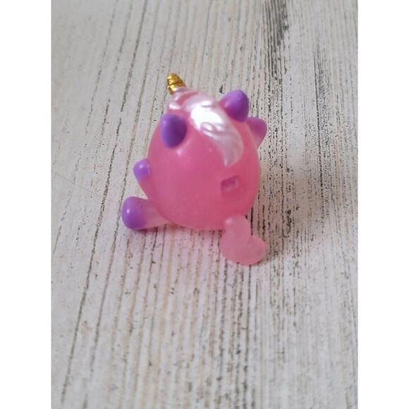 Pink SML mini unicorn glitter heart toy figure Pony - Picture 4 of 5